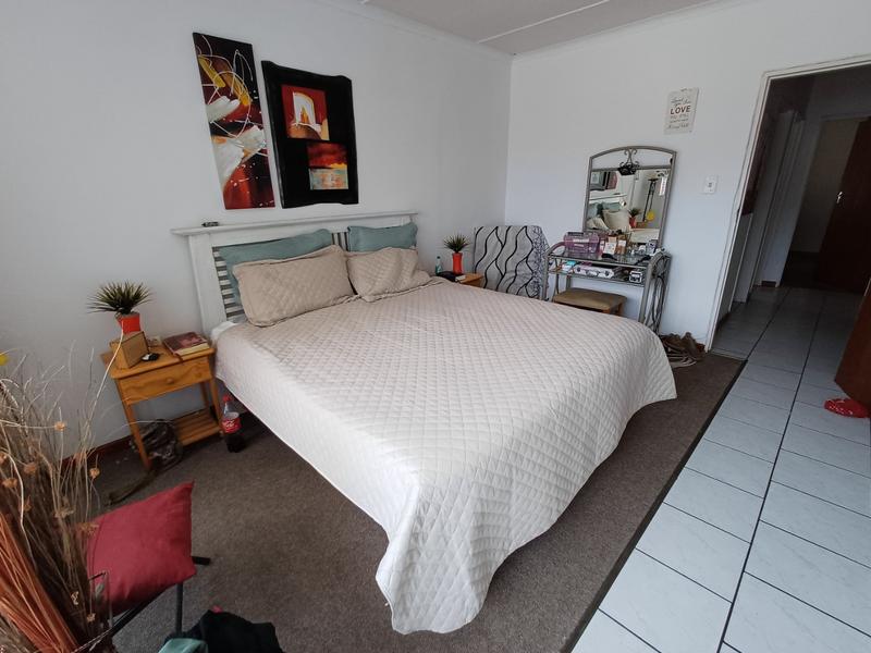 3 Bedroom Property for Sale in De Kelders Western Cape